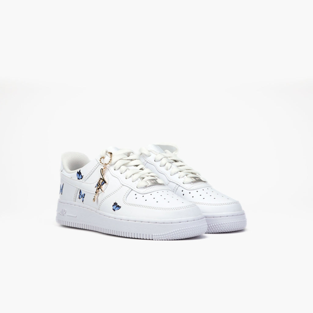 Custom Sneaker Nike AIR Force 1 Custom Sneaker Schmetterling Butterfly Blau klein Handgemachte Schuhe von Athena