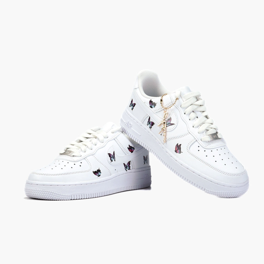 Custom Sneaker Nike AIR Force 1 Custom Sneaker Schmetterling Butterfly Pinkblau klein Handgemachte Schuhe von Athena