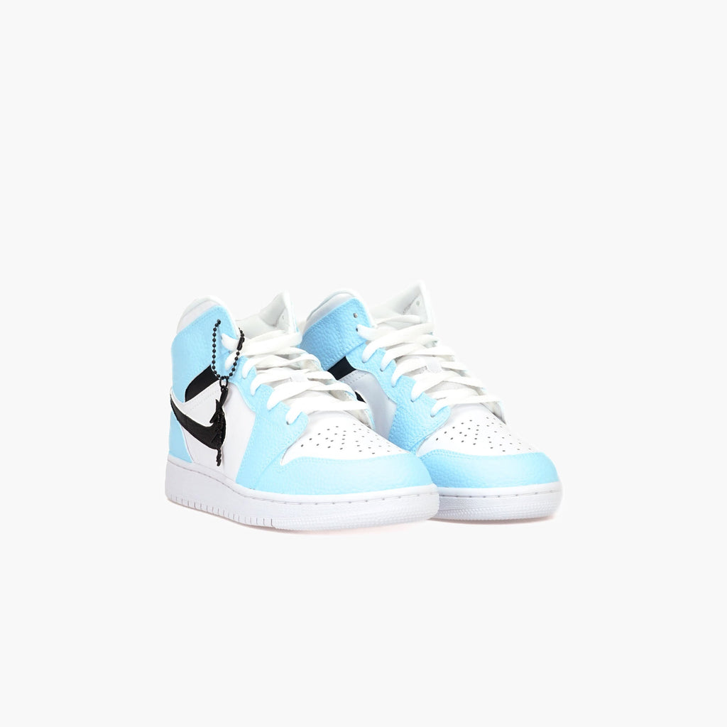 Custom Sneaker Nike Air Jordan 1 high Custom Sneaker Pale Blau Schwarz Handgemachte Schuhe von Athena