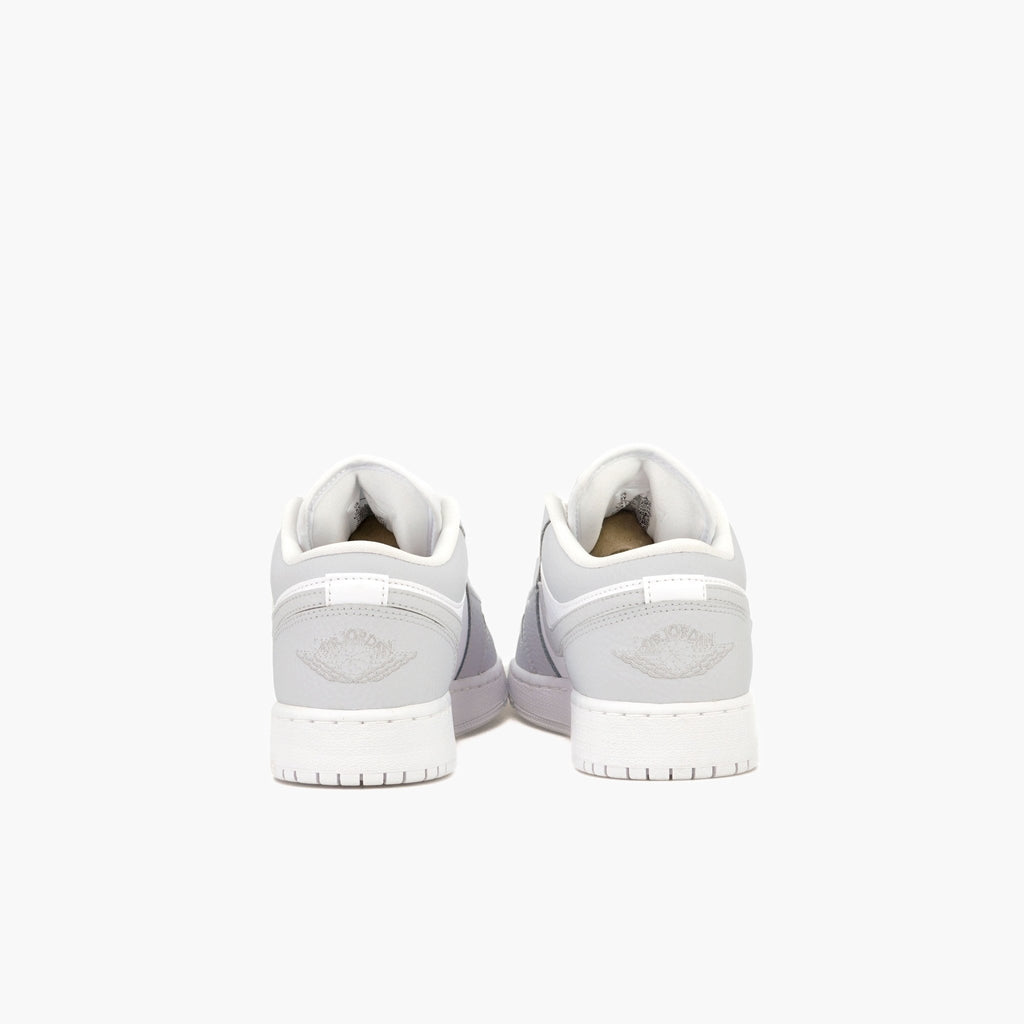 Custom Sneaker Nike Air Jordan 1 Low Custom Sneaker Grau Handgemachte Schuhe von Athena