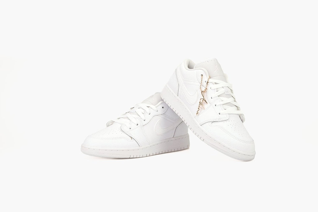 Custom Sneaker Nike Air Jordan Low 1 Konfigurator Handgemachte Schuhe von Athena