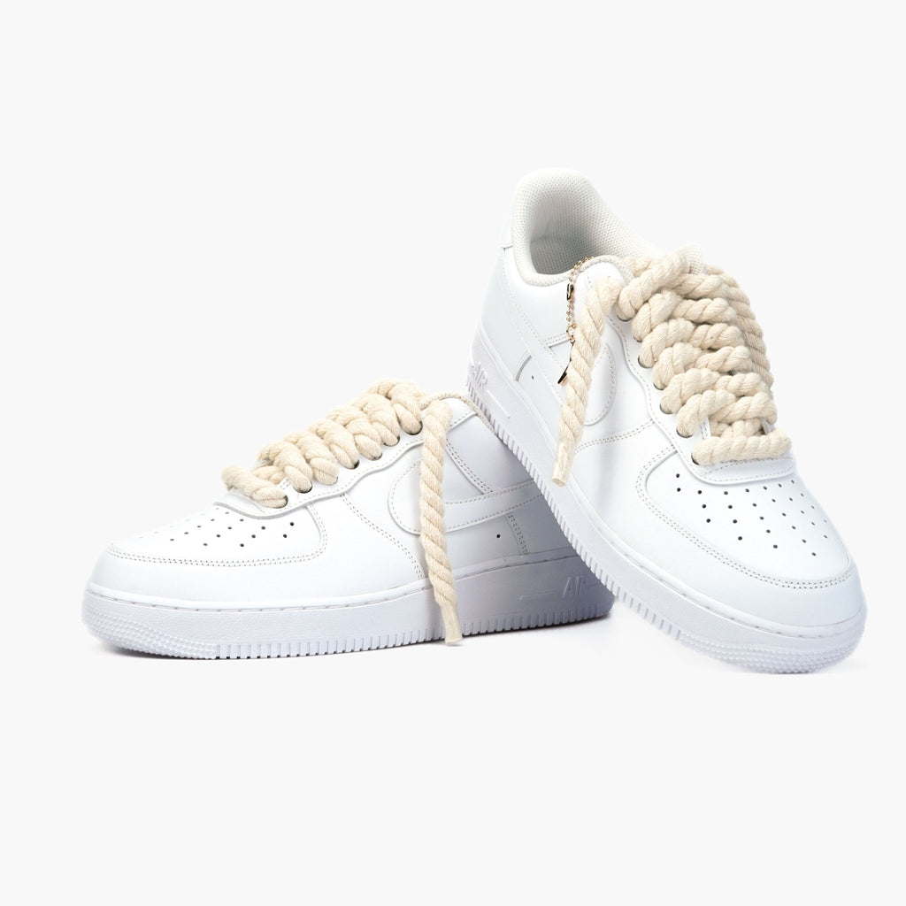 Custom Sneaker Nike Dicke Schnürsenkel Beige Baumwollseil für Sneaker 8mm Rope Laces zum Selber machen. Handgemachte Schuhe von Athena